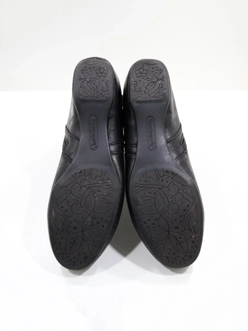 BareTraps saraya black